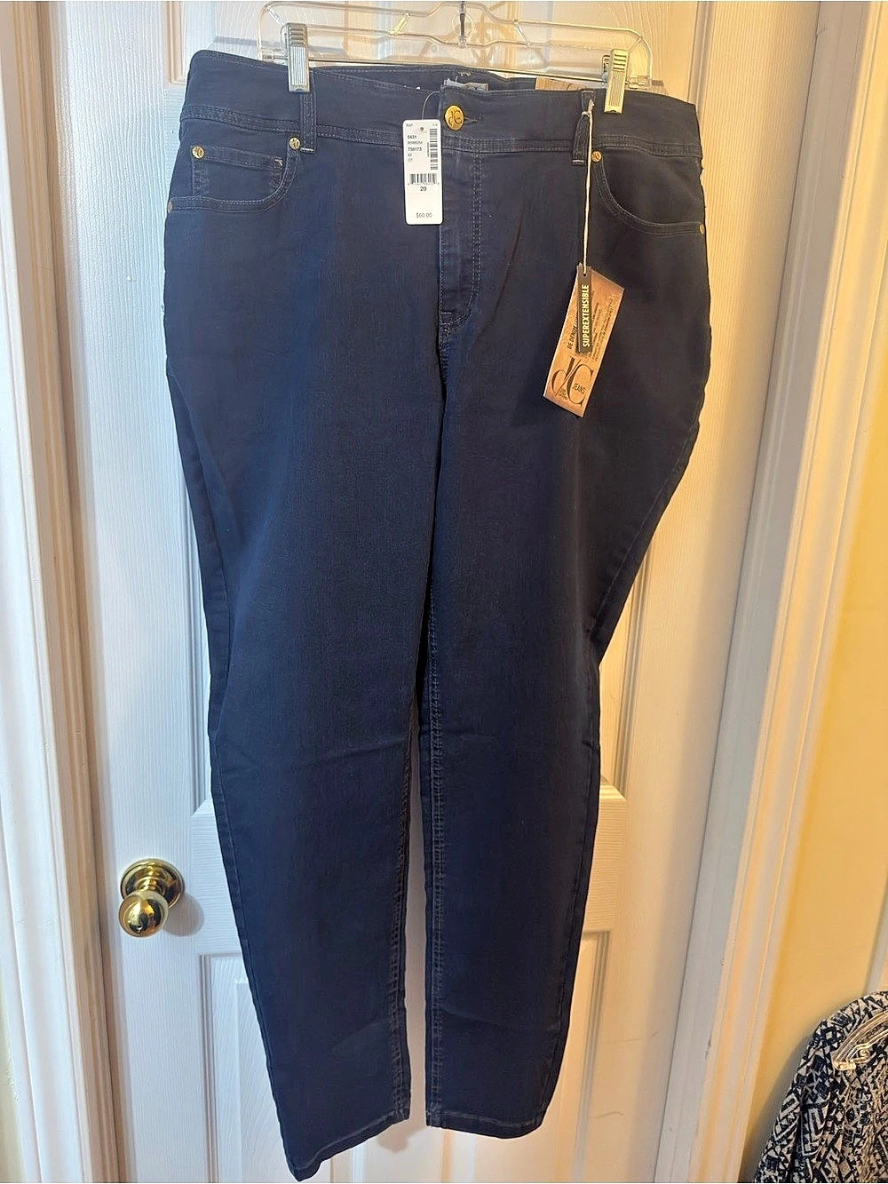 Straight Leg Jeans in Blue Waist 20 NWT